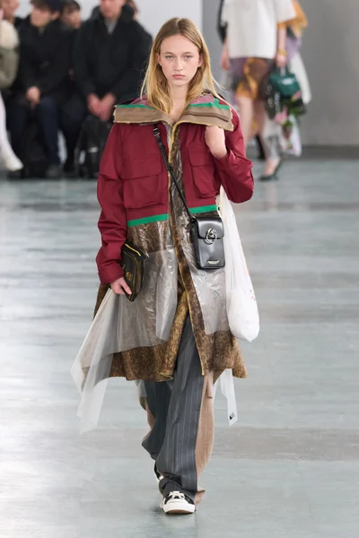 Look 23